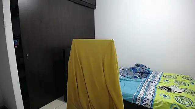 axel_rios_ Adlı Modelin Canlı XXX Sohbeti