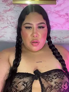 XXX chat uživo modela Mia_Carters