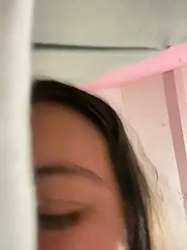 Maya_Manes' Live XXX Chat