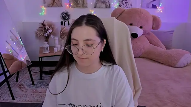 VirtuallVoyant 现场XXX聊天