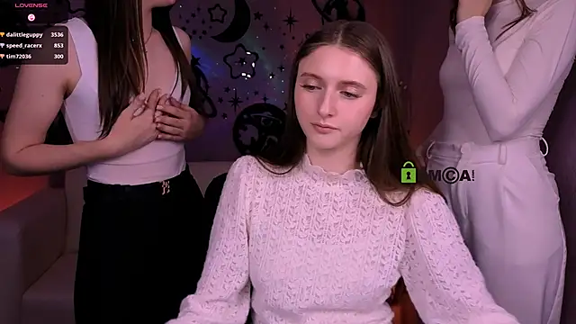 Pokazy przed kamerką – nekky_mouse