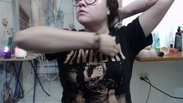 curly_greeneyed 现场XXX聊天