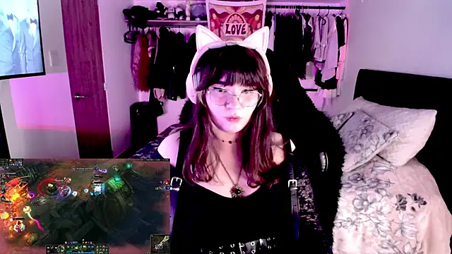 ElyNoiruwu Webcam-Show