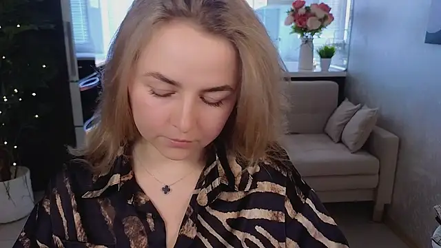 Mira_Mermayd 现场XXX聊天