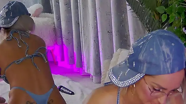 IsabelleEthan's Live XXX Chat