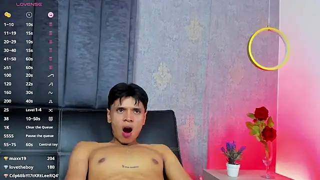 Alejandroo_Montenegro Chat XXX in diretta