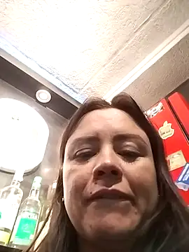 Chat +18 de karlagiraldo198 ao vivo