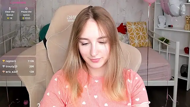 Chatroom XXX en direct de Shy_Polly