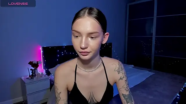 XXX chat uživo modela SophieCatty