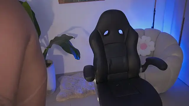 sarawinstone Live XXX-Chat