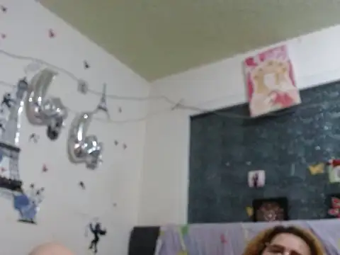 Perla1981-- 现场XXX聊天