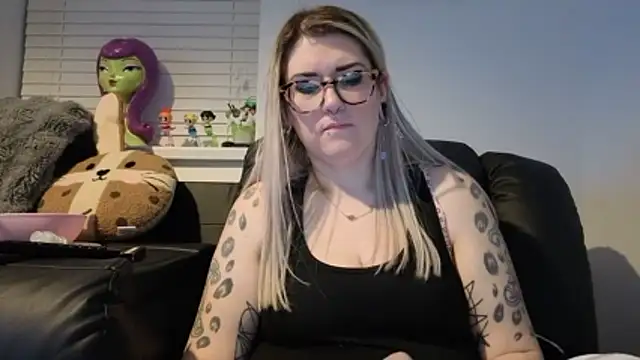 Sizzling_Indie36 Live XXX-Chat