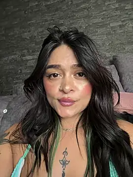 แชท XXX สดของ Saray_charmante