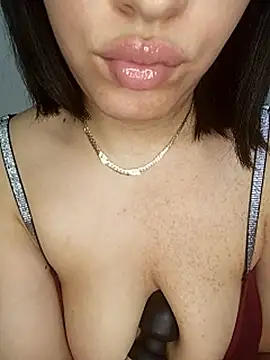 Webkamerová show kamilia_sexyy