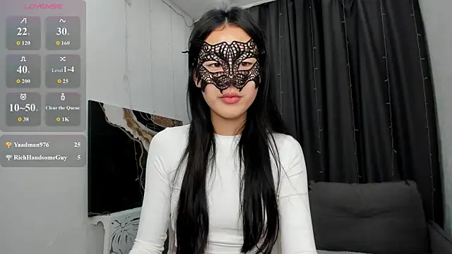 HelenBlazeTrt 现场XXX聊天