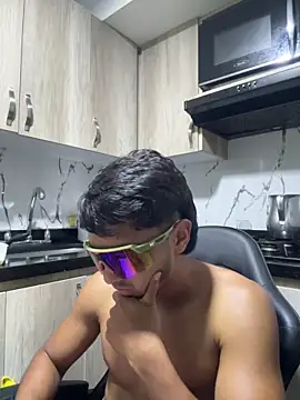 Show modela hardbody_19 na web-kameri