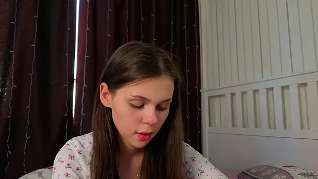 EarthaLevra Adlı Modelin Web Kamerası Şovu