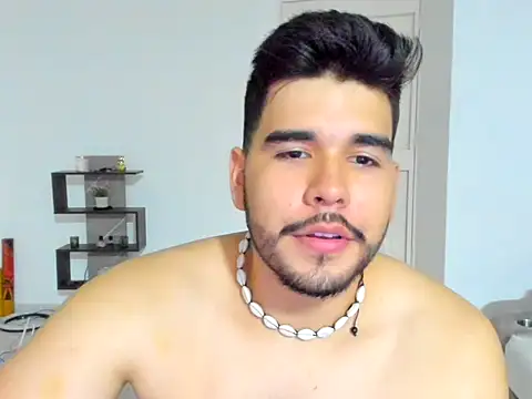 LatinBeardCali's Webcam Show
