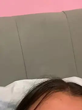 Chatroom XXX en direct de Maya_Manes