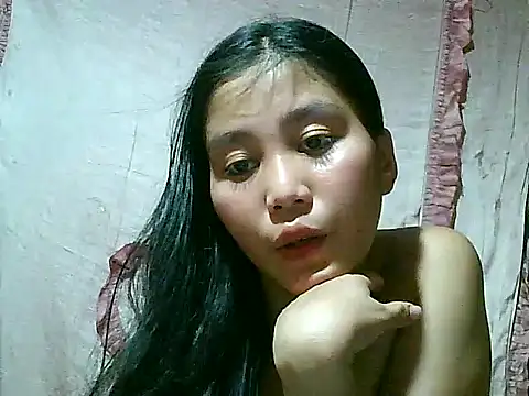 Chat +18 de SexyAsianPussy4u ao vivo