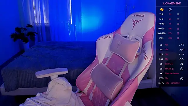 AnyaTaylor_ Live XXX-chat