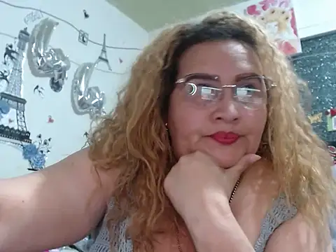 XXX chat uživo modela Perla1981--