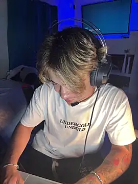 AngelLatinBoy Live XXX-chat