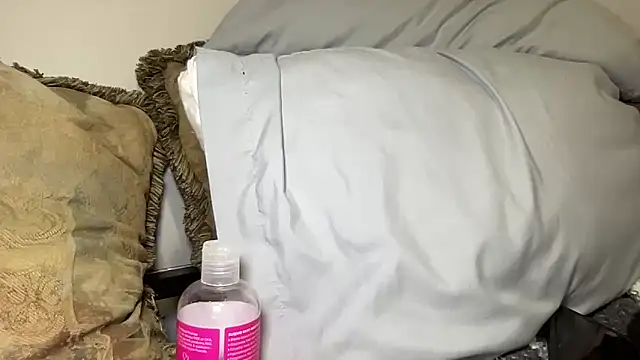 SoyOceanne élő XXX-chatje