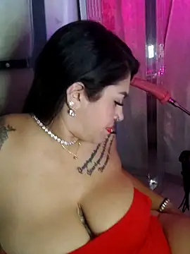 chelaqueen_: онлайн-секс-чат