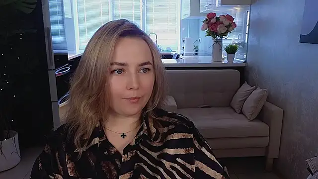 Mira_Mermayd Adlı Modelin Canlı XXX Sohbeti