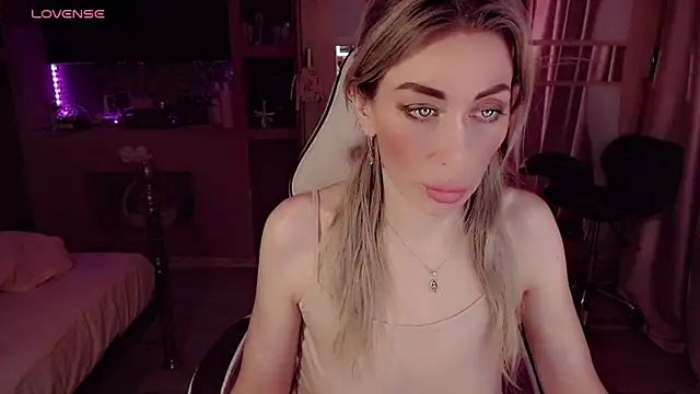 AnnieGOld_'s Live XXX Chat