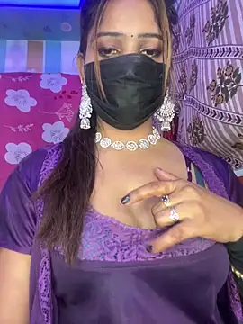 Chat XXX en directo de CUTI-NAINA