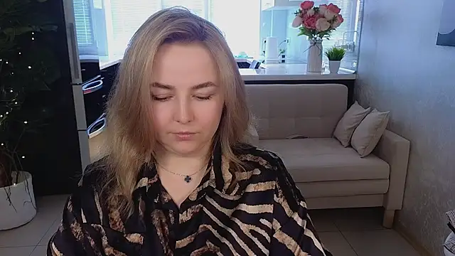 Онлайн чат XXX Mira_Mermayd