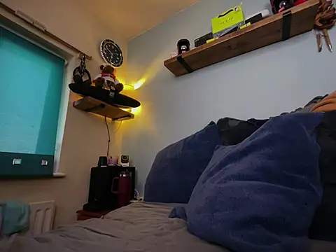 Tattooednakedguy webkamerás műsora