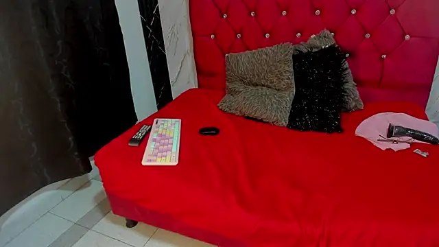 Lunaawhitee: απευθείας συνομιλία ΧΧΧ