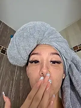 Živý XXX chat alaia_princess