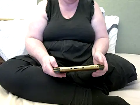 MarthaBriest's Live XXX Chat