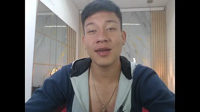 DominantBoy4 Webcam show