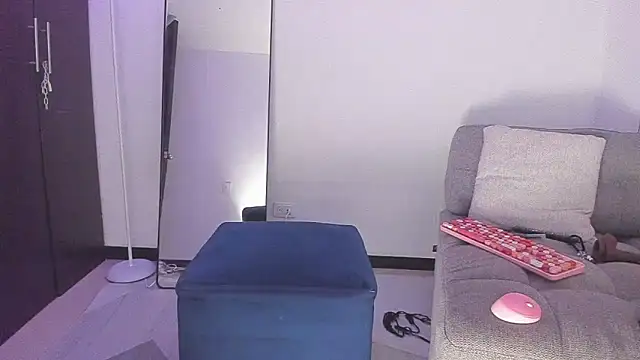 AvaFerrera: онлайн-секс-чат