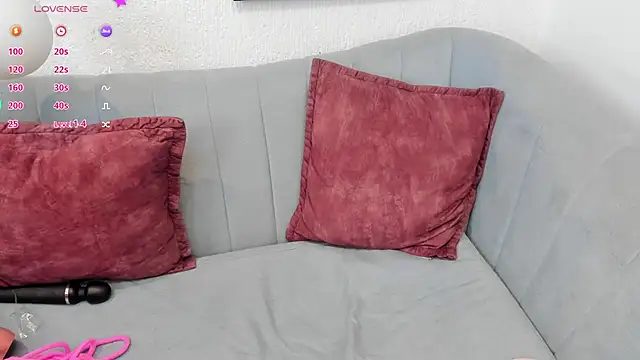 دردشة LolyYunno الجنسية المباشرة