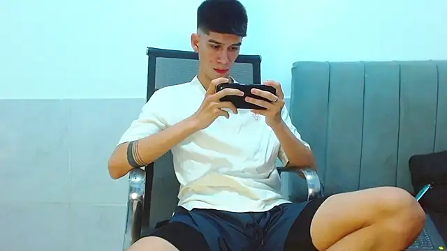 XXX chat uživo modela jhony-sex