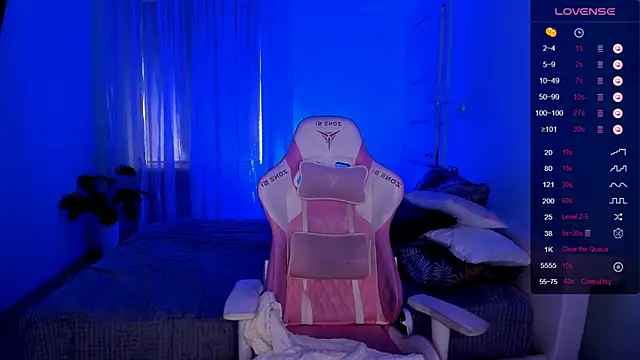 Chatroom XXX en direct de AnyaTaylor_