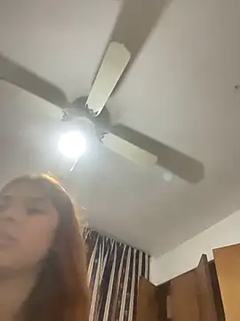 baddieasiantv élő XXX-chatje