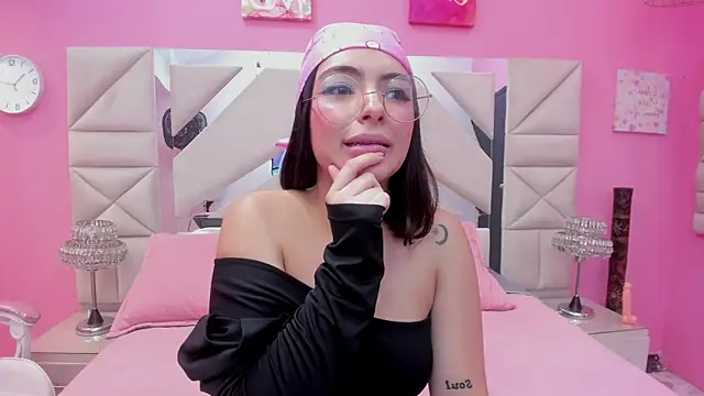 دردشة Ivy_Yovng الجنسية المباشرة