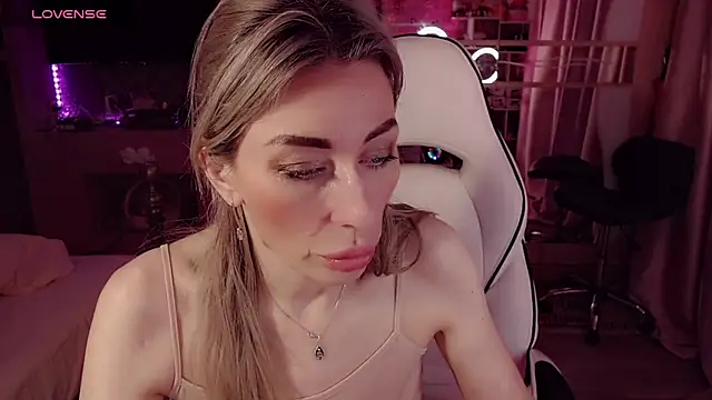 AnnieGOld_: απευθείας συνομιλία ΧΧΧ