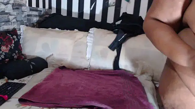 แชท XXX สดของ BigHotMatureXx