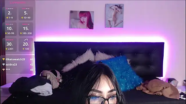 SeleneMore Live XXX Chat