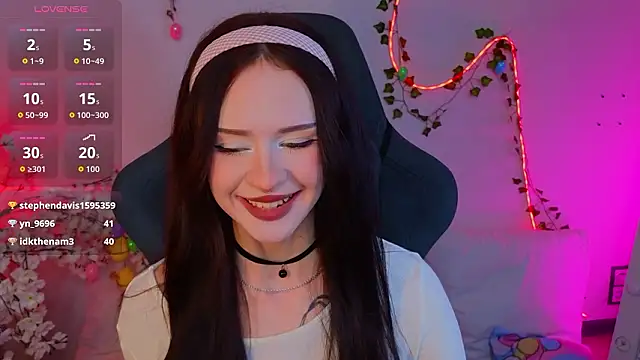 Adetta 现场XXX聊天