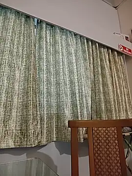 NakedMILFx Chat XXX in diretta