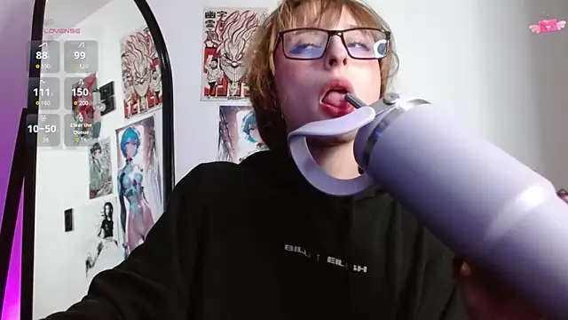 CelesteAyase élő XXX-chatje